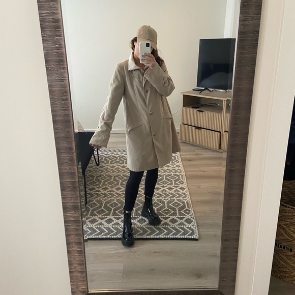 Vintage Gallery Trench in Cream - Picture 1 of 6